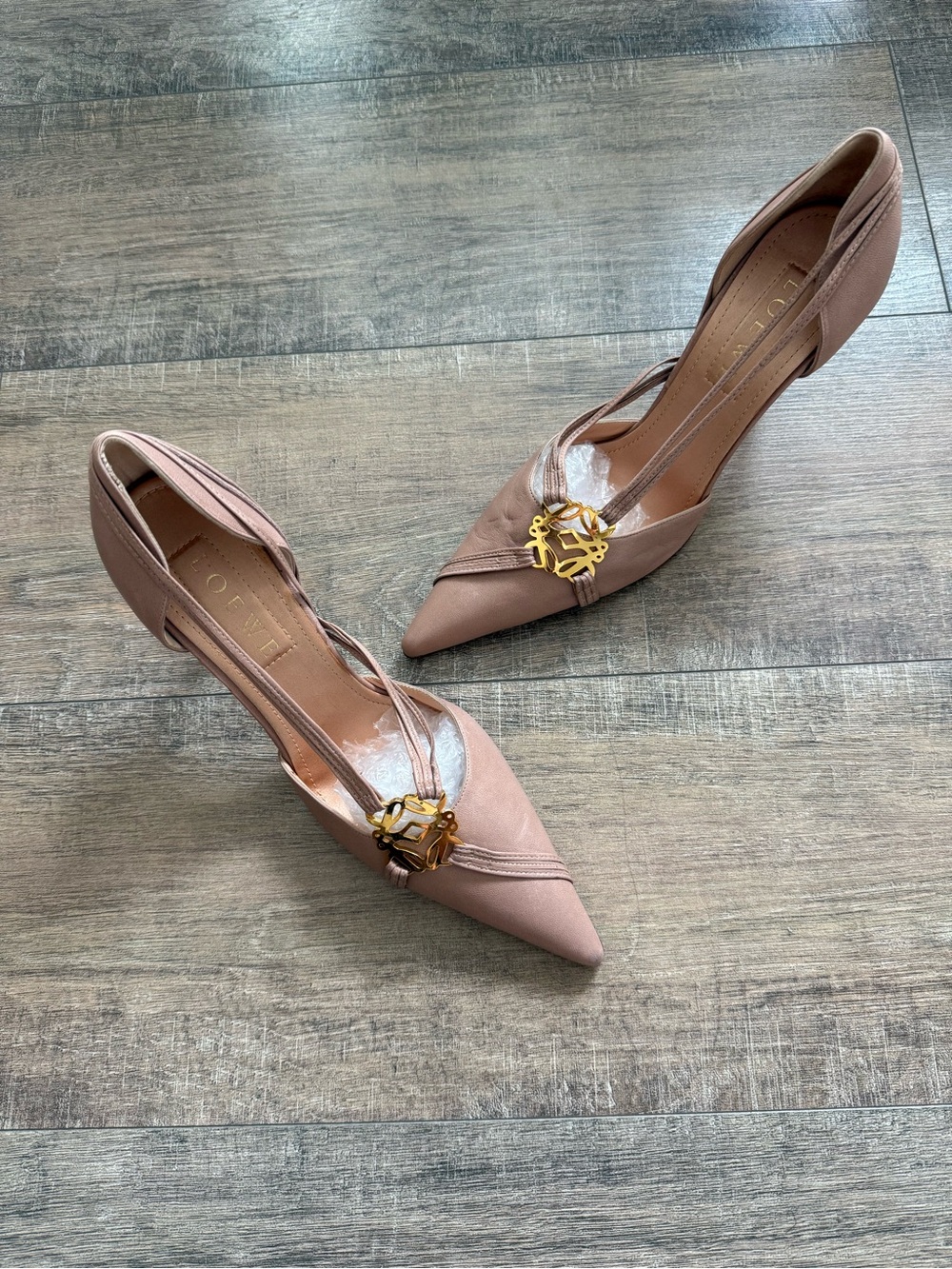 Loewe Anagram Leather Pointed Toe Stiletto Pumps Blush Pink Gold Hardware 40